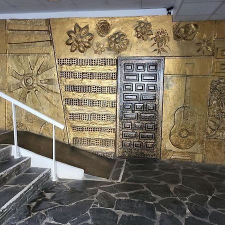 Superbe Apartement En Residence Avec Piscine Roses Dış mekan fotoğraf
