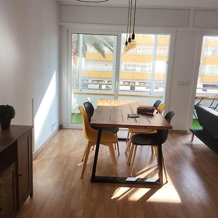 Superbe Apartement En Residence Avec Piscine Roses Dış mekan fotoğraf