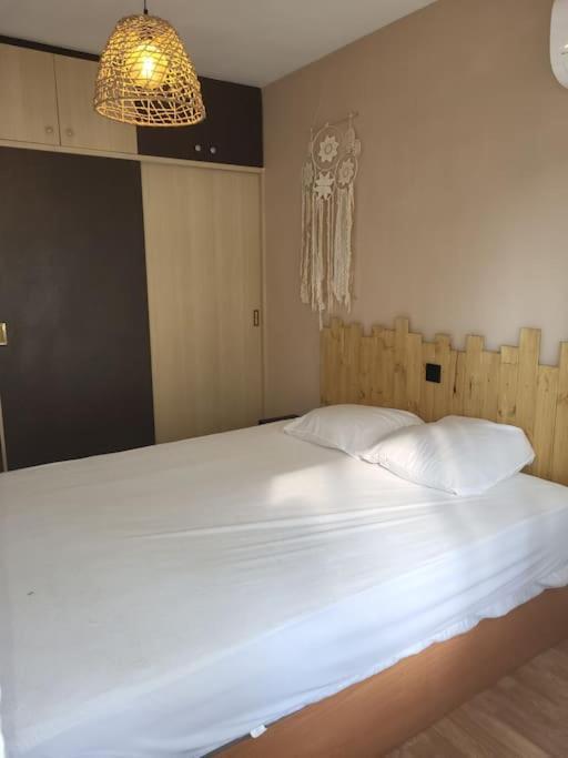 Superbe Apartement En Residence Avec Piscine Roses Dış mekan fotoğraf